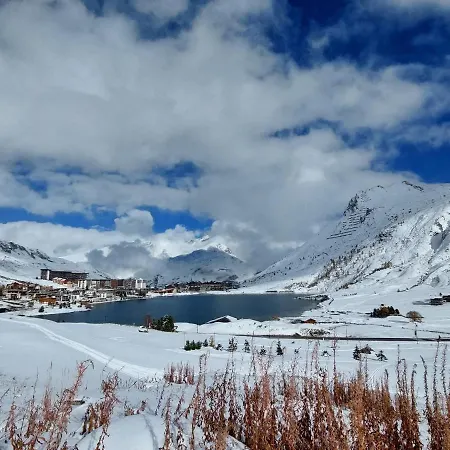 Apartment Rond Point Des Pistes - Val Claret-17 By Interhome *
